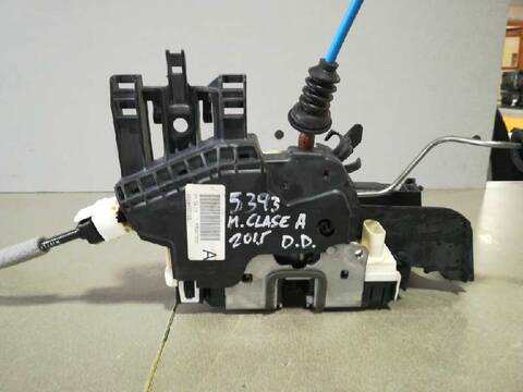 Foto 1ª: Cerradura Puerta Delantera Derecha Mercedes Clase A 140 A 180 CDI BLUEEFFICIENCY 176.012) 109CV 80KW [K9K] (2016)