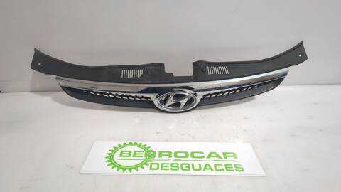 Foto 3ª: Rejilla Delantera Hyundai i30 1.6 CRDI 90CV 66KW [D4FB] (2010)