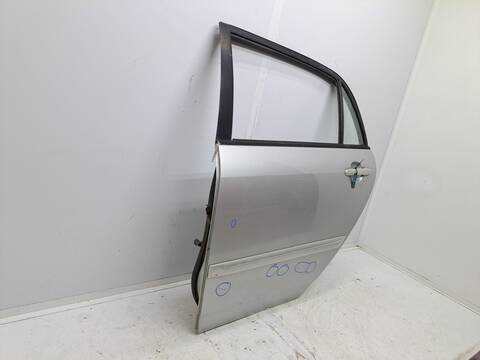 Foto 4ª: Puerta Trasera Izquierda Toyota Corolla 2.0 D-4D LINEA LUNA BERLINA 116CV 85KW [1CD-FTV] (2003)
