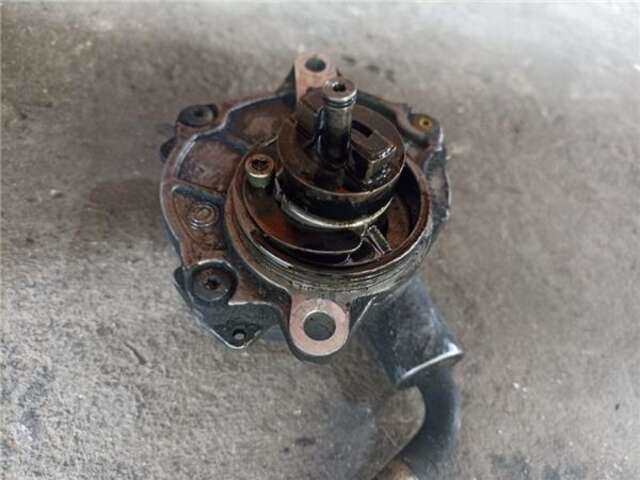 Foto 3ª: Depresor Freno Bomba Vacio Mercedes Vito 2.2 110 CDI (638.094) [2.2 LTR. - 75 KW 16V CDI TURBODIESEL CAT] [611980]