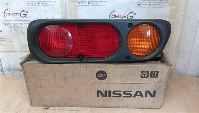 Piloto Trasero Derecho Nissan Terrano .