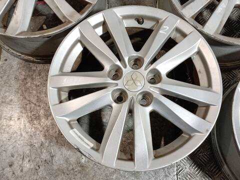 Foto 4ª: Juego LLantas Mitsubishi ASX MOTION 4WD 150CV 110KW [4N13] (2011)