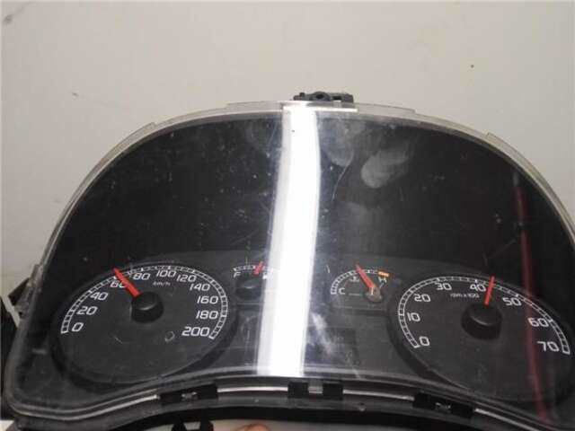 Foto 2ª: Cuadro de Instrumentos Fiat Punto 