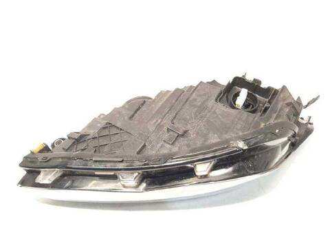 Foto 4ª: Faro Derecho Volkswagen Golf STYLE 131CV 96KW (2020)