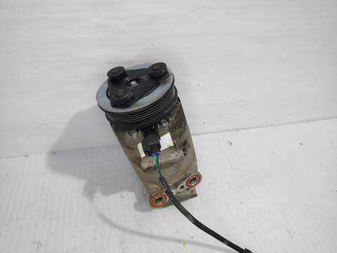 Foto 3ª: Compresor Aire Acondicionado Ford Focus TREND BERLINA 101CV 74KW [HWDA] (2006)