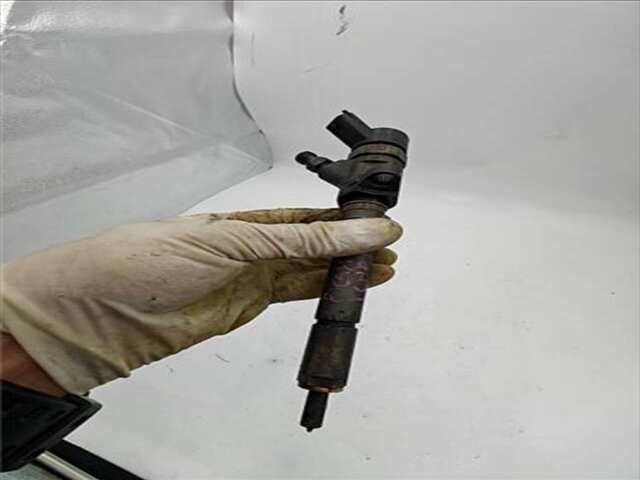 Foto 2ª: Inyectores Citroen Xsara 1.6 HDI SATISFACTION II [1.6 LTR. - 80 KW HDI CAT (9HY - DV6TED4)]