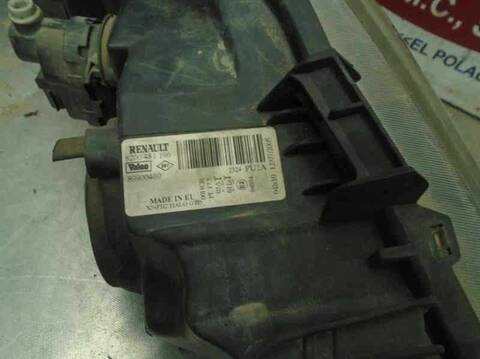 Foto 4ª: Faro Izquierdo Renault Laguna AUTHENTIQUE 110CV 81KW [F9Q D6] (2005)