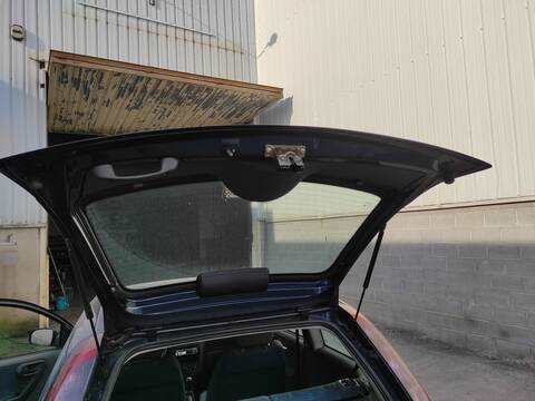 Portón Opel Corsa Y17DTL