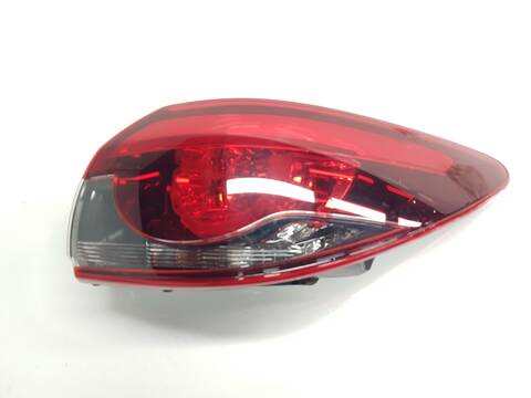 Piloto Trasero Derecho Mazda 6 STYLE