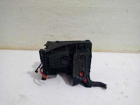 Foto 3ª: Caja Reles Fusibles Skoda Yeti ACTIVE 105CV [CBZB] (2009)