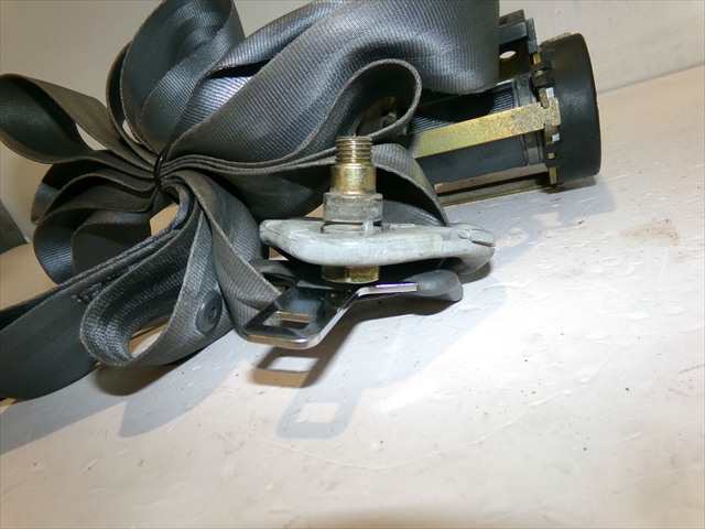 Foto 4ª: Cinturón Delantero Izquierdo Renault Megane 1.4 G COUPE,1999-2002 [K4J] (1999)