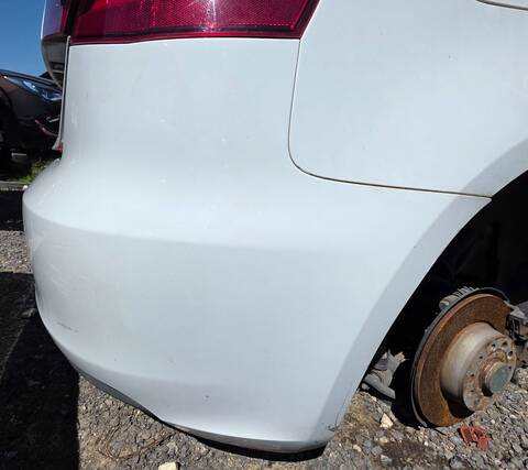 Foto 3ª: Paragolpes Trasero Audi A3 AMBITION (2013)