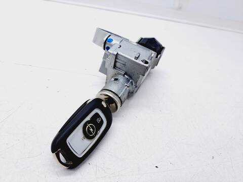 Foto 1ª: Motor de Arranque Opel Astra BUSINESS 110CV 81KW [B16DTE] (2016)