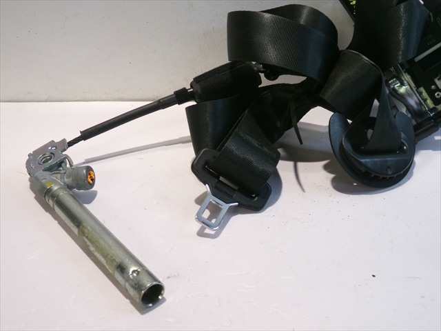 Foto 3ª: Cinturón Delantero Derecho Citroen C4 2.0 HDI 2014-2017 [AH01] (2014)