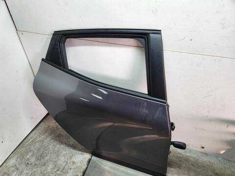 Foto 3ª: Puerta Trasera Derecha Renault Clio EQUILIBRE 100CV 74KW [K9K876] (2023)