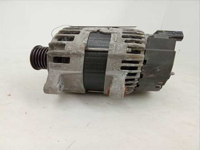 Foto 4ª: Alternador Mercedes Clase A 140 A 200 CDI - D 176.008) 136CV 100KW [OM 651.930] (2014)