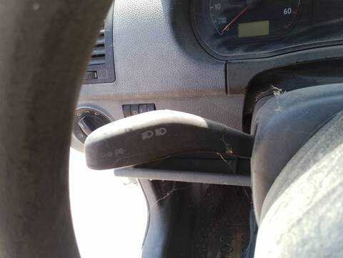 Foto 1ª: Mando Multifuncion Volkswagen Polo CONCEPTLINE 64CV 47KW [AZQ] (2003)