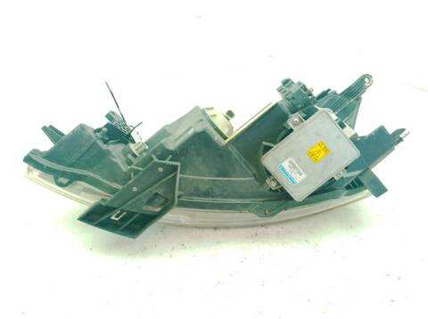 Foto 3ª: Faro Derecho Mitsubishi Grandis 2.0 DI-D NA8W) (2003)