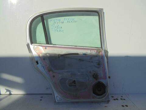 Foto 2ª: Puerta Trasera Izquierda Opel Astra CLUB BERLINA 80CV 59KW [Z17DTL] (2004)