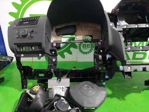 Foto 3ª: Kit Airbag Opel Zafira COSMO 120CV [Z19DT] (2005)