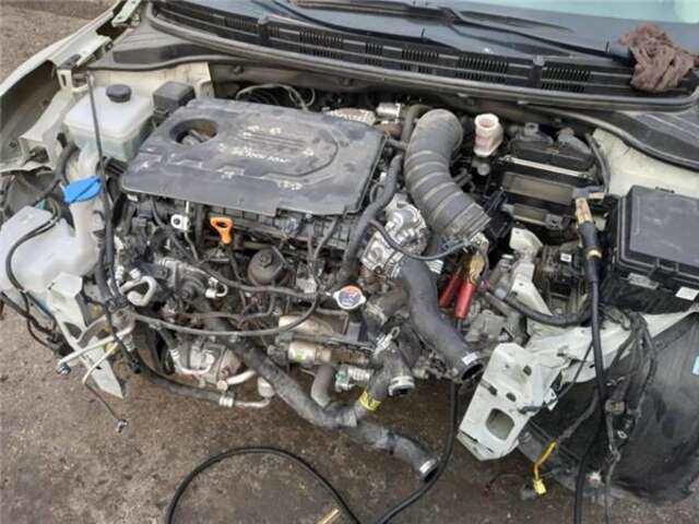 Foto 3ª: Transmision Delantera Izquierda Kia Stonic 1.6 BUSINESS [1.6 LTR. - 81 KW CRDI CAT] [D4FB]