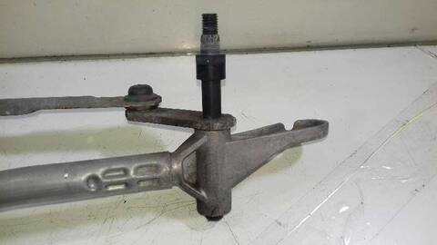 Foto 3ª: Brazo Limpia Delantero Izquierdo Bmw Serie 5 518 550I XDRIVE 408CV 300KW [N63B44A] (2010)