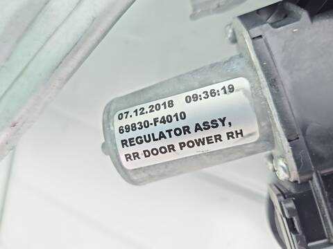 Foto 4ª: Elevalunas Manual Trasero Derecho Toyota CHR HYBRID DYNAMIC PLUS 122CV [2ZR] (2019)