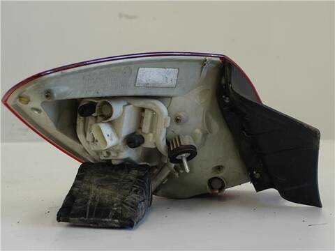 Foto 2ª: Piloto Trasero Derecho Opel Astra 1.7 CDTI 125CV 92KW [A 17 DTR] (2010)