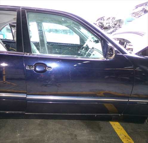 Puerta Delantera Derecha Mercedes Clase E 270 2.7 CDI W210,1999-2002