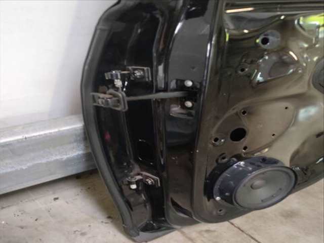 Foto 2ª: Puerta Trasera Derecha Volkswagen Golf 150 CV 110KW [CRBC CRB] (2014)