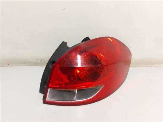 Piloto Trasero Derecho Renault Clio 1.5 EXPRESSION [1.5 LTR. - 50 KW DCI DIESEL]