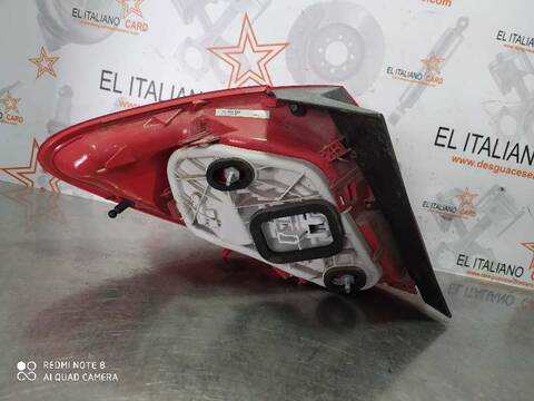 Foto 2ª: Piloto Trasero Derecho Opel Meriva ESSENTIA 101CV 74KW [B14XER] (2014)