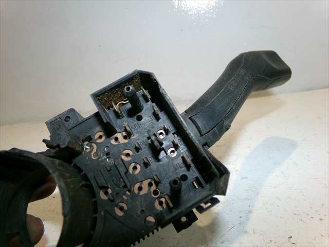 Foto 4ª: Mando Multifuncion Volkswagen Beetle 2.0 G 1998-2005 [AQY] (2000)