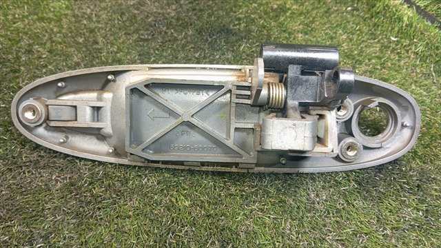 Foto 2ª: Maneta Exterior Delantera Derecha Toyota Land Cruiser 4.2 T DIESEL HDJ100 (2003)