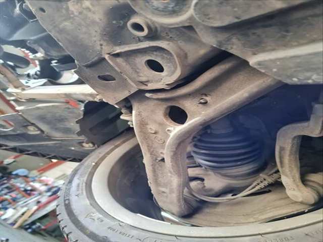 Foto 1ª: Brazo Suspension Delantero Derecho Mercedes Clase B 150 B 180 CDI 246.212) 109CV 80KW [K9K] (2016)