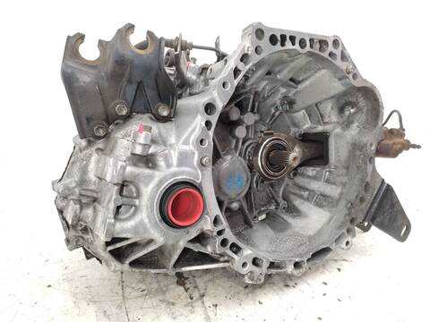 Foto 2ª: Caja Cambios Toyota Avensis 1.8 VVT-I ZZT221_) 129CV 95KW [1ZZFE] (2003)
