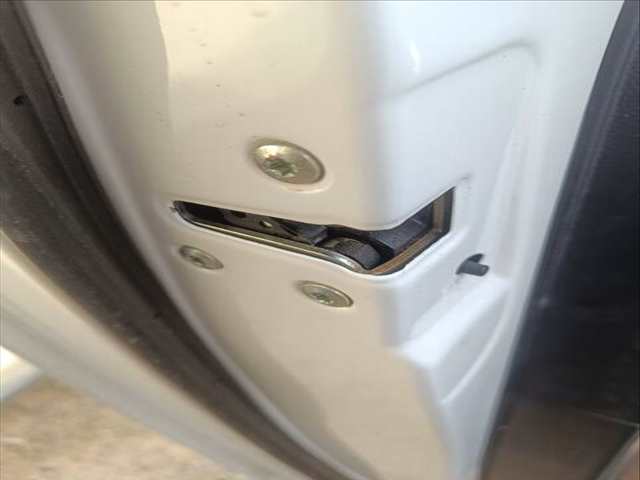 Cerradura Puerta Trasera Izquierda Hyundai ix35 STYLE 2WD 116CV 85KW