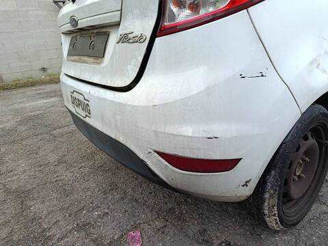 Foto 2ª: Paragolpes Trasero Ford Fiesta UGJC (2013)