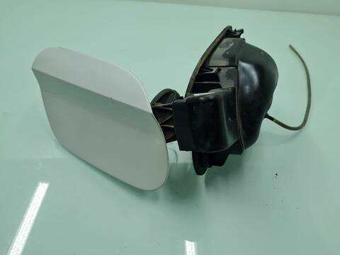 Tapa Exterior Combustible Volkswagen Golf COMFORTLINE BLUEMOTION 150CV 110KW