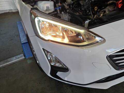 Foto 2ª: Faro Derecho Ford Focus TITANIUM 120CV 88KW [ZTDA] (2018)