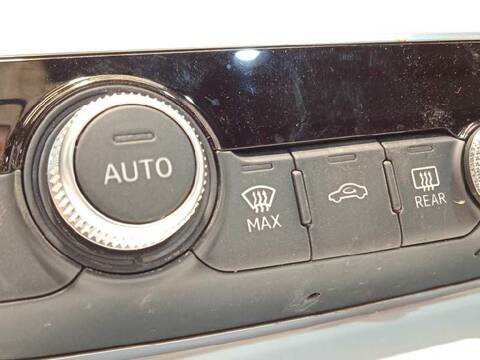 Foto 3ª: Mando Climatizador Audi A1 30 TFSI BLACK LINE 116CV 85KW [DLAA] (2021)