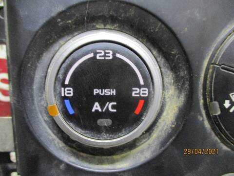 Foto 2ª: Mando Calefacción A. A. Suzuki Grand Vitara 1.9 DDIS TD 129CV 95KW [F9Q] (2007)
