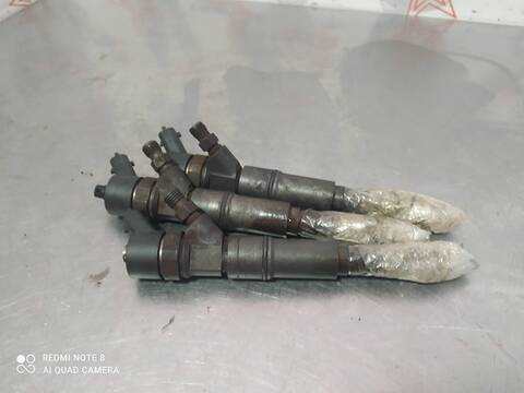 Foto 3ª: Inyectores Bmw Serie 5 518 3.0 24V TD CAT BERLINA 184CV 135KW (1995)