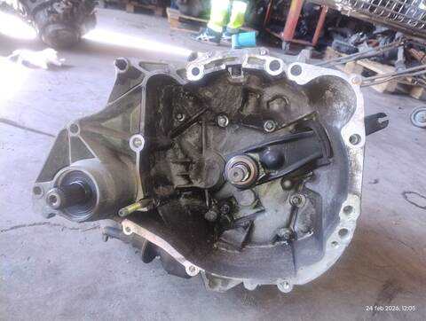Foto 3ª: Caja Cambios Renault Clio D4FG7 (2001)