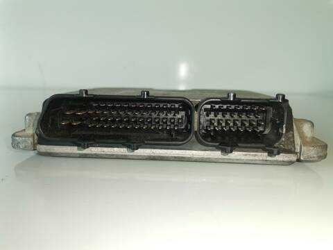 Foto 3ª: Centralita Motor ECU Skoda Octavia 1.9 TDI SLX 81KW) 110CV (2005)