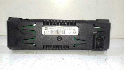 Foto 2ª: Pantalla Multifuncion Opel Insignia EDITION BERLINA 131CV 96KW [A20DTH] (2011)