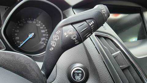 Foto 2ª: Mando Luces Ford Focus ST-LINE R B 125CV 92KW (2014)