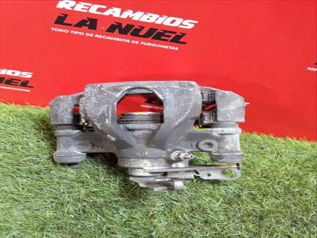 Foto 1ª: Pinza Freno Trasera Izquierdo Renault Master 2.3 DCI 125 FWD FV0C FV0D FV0G FV0H FV0J FV0K) 125CV 92KW FURGONETA [M9T 670,M9T 672,M9T 676,M9T 678,M9T 680,M9T 870,M9] (2013)