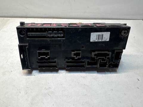 Foto 2ª: Caja Reles Fusibles Mercedes Clase E 180 BERLINA
