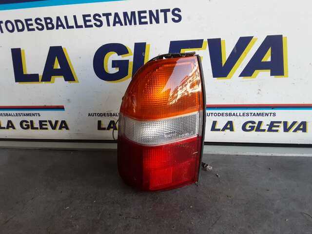 Piloto Trasero Izquierdo Mitsubishi L200 2.5 TDI99CV 0CV